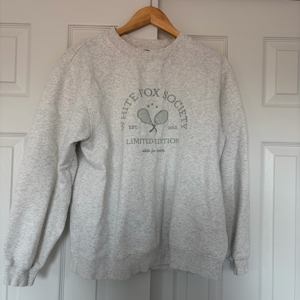 White fox tennis sweatshirt